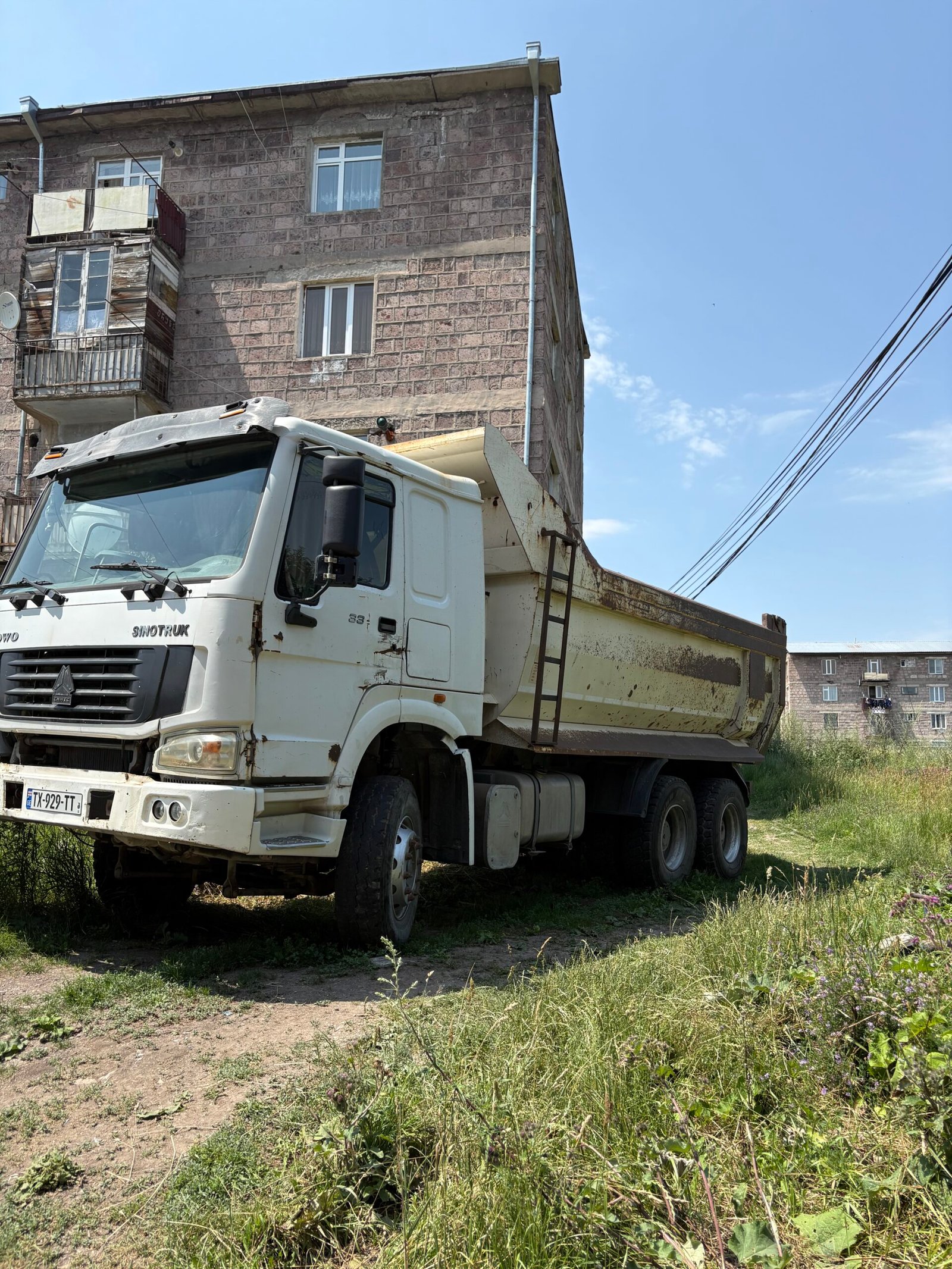 Машина на продаже и в аренду для обслуживания!