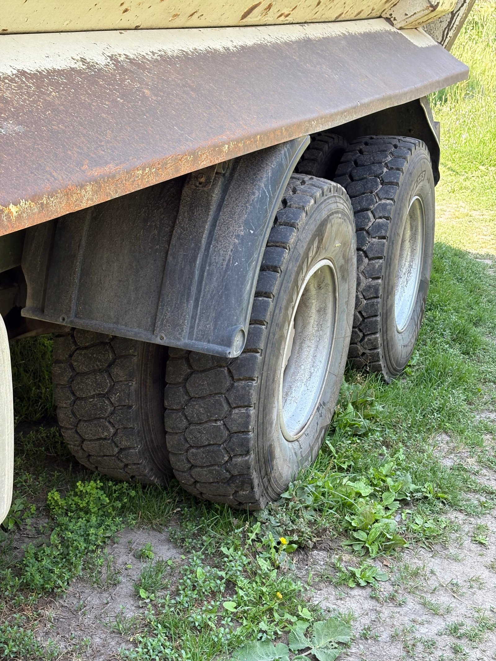 Машина на продаже и в аренду для обслуживания!