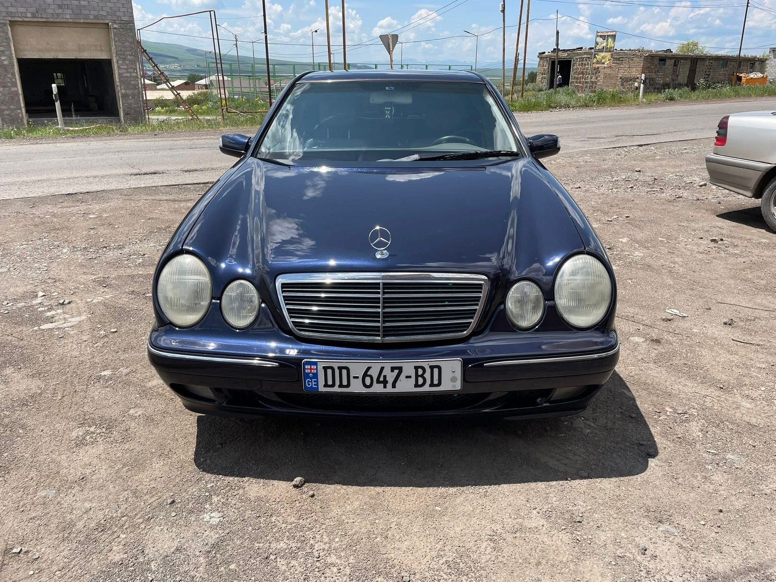 Mercedes benz e320