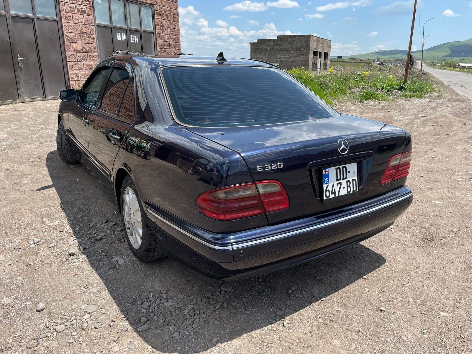 Mercedes benz e320