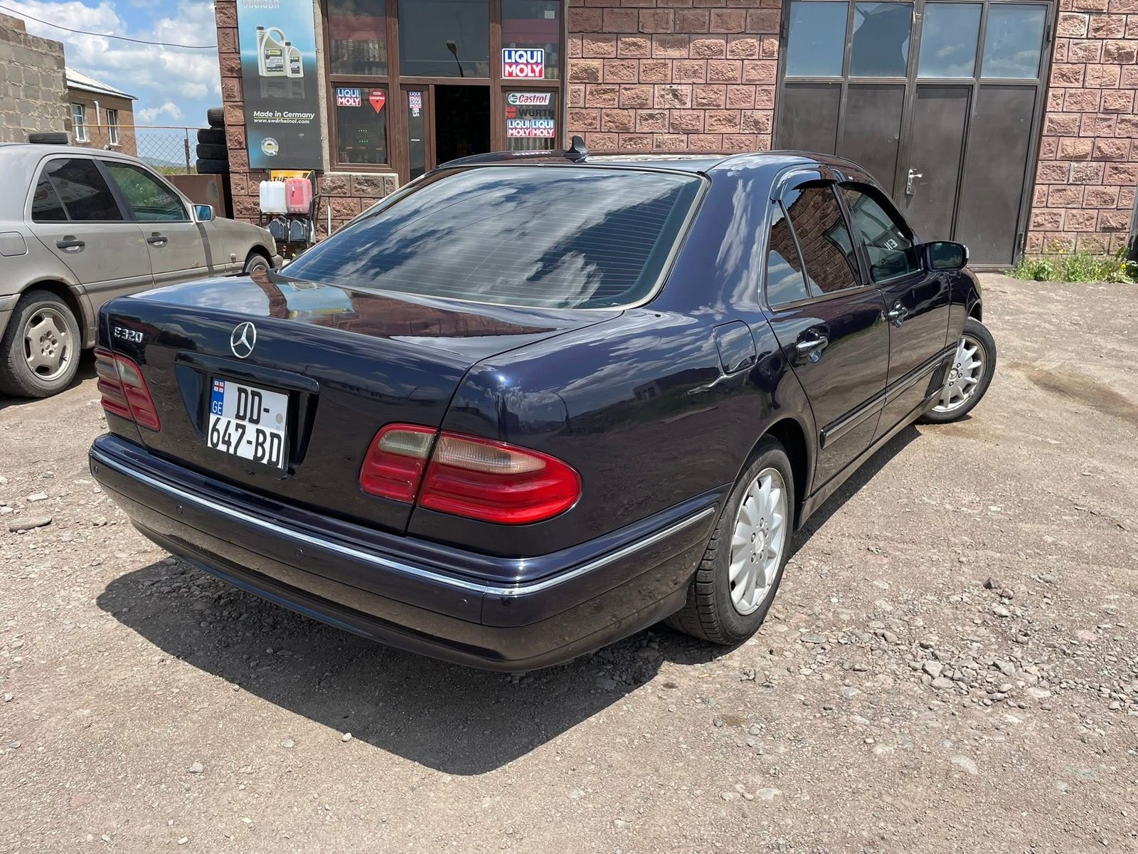 Mercedes benz e320